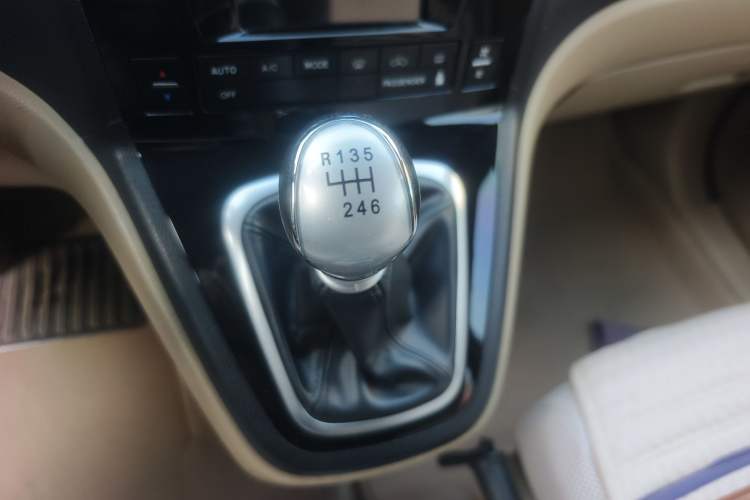 Used Haval H6 2012 1.5T Manual Two-Wheel Drive Urban Version
