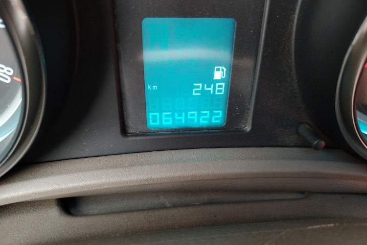 Used Buick GT 2013 GT 1.6L Manual Entry-Level Model Odometer Close Up