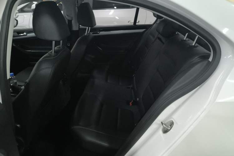 Used Volkswagen Sagitar 2017 180TSI Automatic Luxury Edition Left Rear Seat