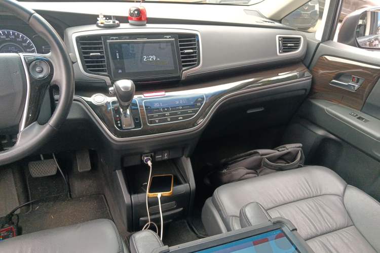 Used Honda Odyssey 2018 2.4L Smart Edition Audio And AC Panel