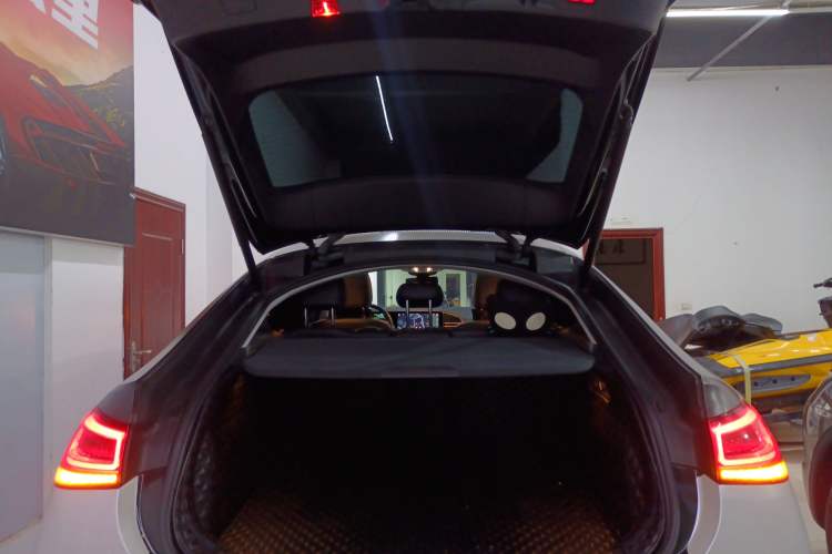 Used Mercedes-Benz GLE New Energy 2022 Restyled GLE 350 e 4MATIC Coupe SUV
