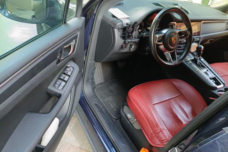 Used Porsche Macan 2018 Macan 2.0T