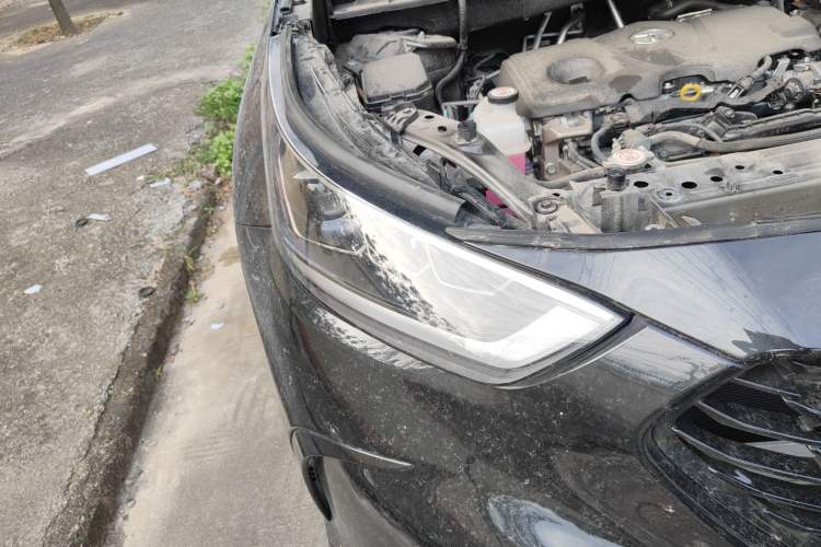 Used Toyota Crown Kluger 2024 2.5L HEV Four-Wheel Drive Flagship Edition Right Front Headlight