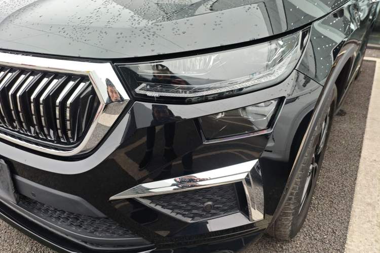 Used Skoda Kodiaq 2023 TSI330 5-Seater Two-Wheel-Drive Luxury Edition