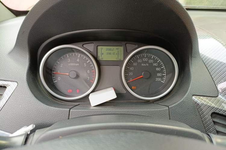 Used Jinbei Zhishang S30 2014 1.5L Manual Comfort Model Instrument Cluster