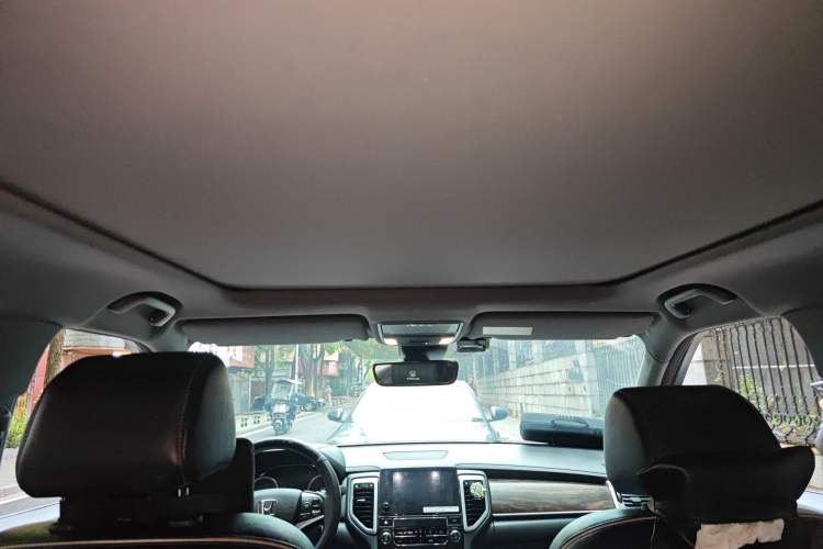 Used Honda UR-V 2017 240TURBO Two-Wheel Drive Luxury Edition China VI
