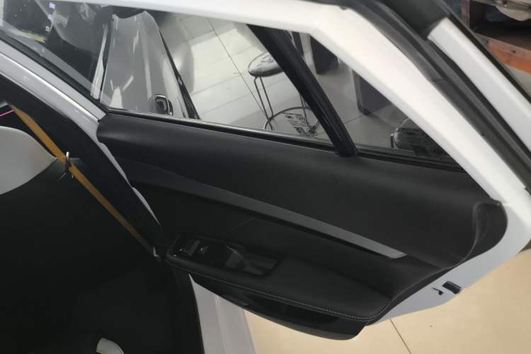 Used MG 5 Scorpio 2022 1.5T Trophy Sport Luxurious Edition