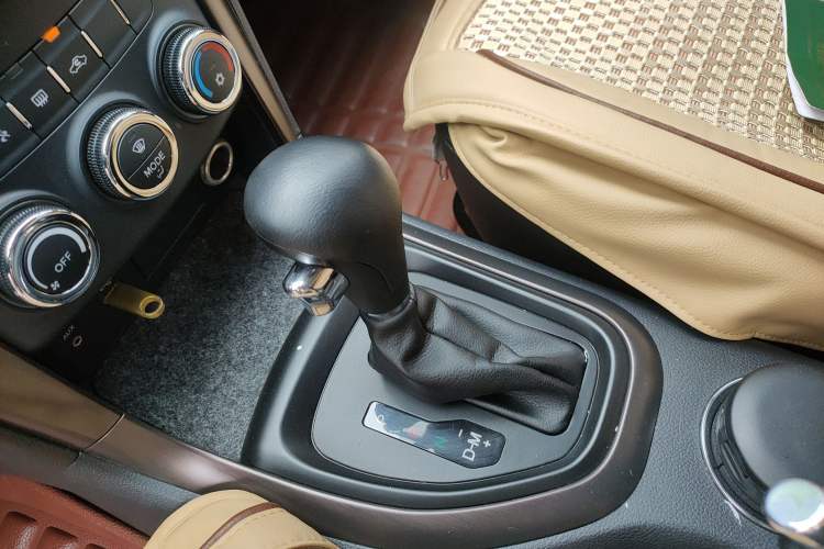 Used Haima S7 2015 2.0L Automatic Smart Enjoyment Version Gear Lever