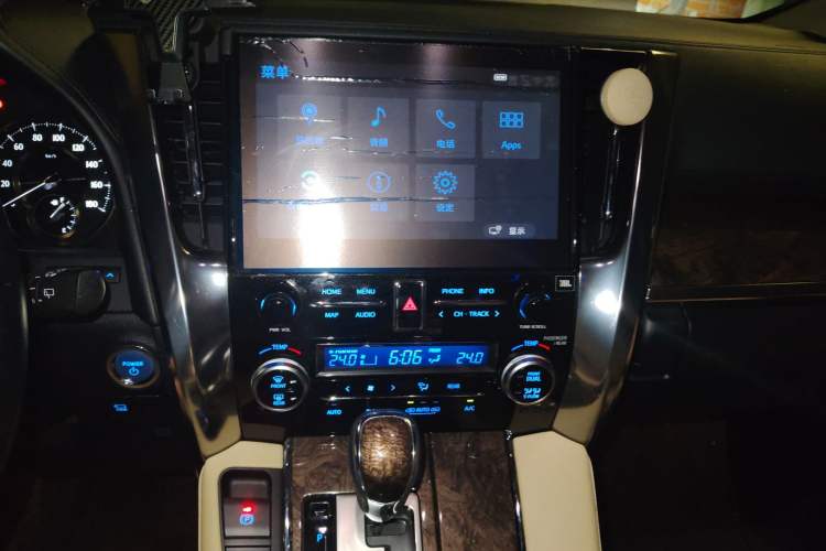 Used Toyota Alphard 2023 Dual-Motor 2.5L Premium Golden Edition Audio And AC Panel