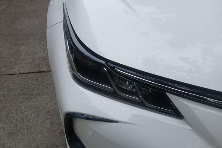 Used Toyota Corolla 2021 1.2T S-CVT Pioneer PLUS Edition Right Front Headlight