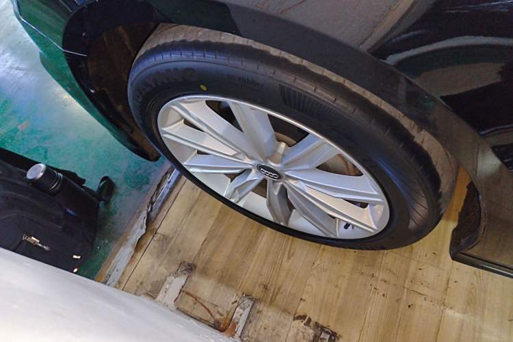 Used Audi A6L 2020 45 TFSI Prestige Dynamic Edition Left Front Wheel Hub