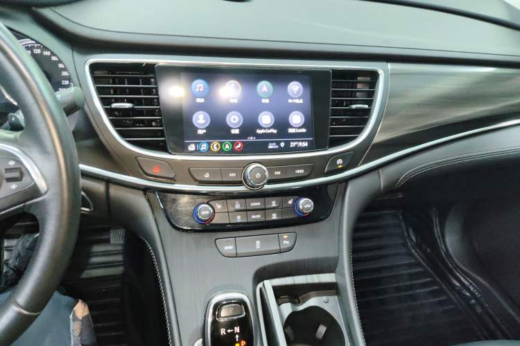 Used Buick LaCrosse 2019 28T Luxury Version Audio And AC Panel