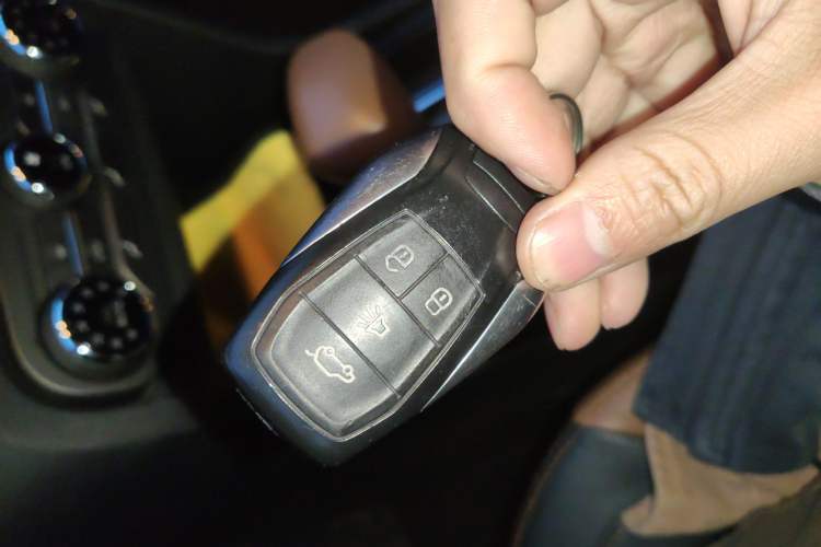 Used Soueast DX7 2017 1.5T Automatic Glory Edition