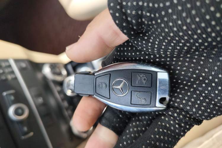 Used Mercedes-Benz GLK-Class 2012 GLK 300 4MATIC Fashion Model