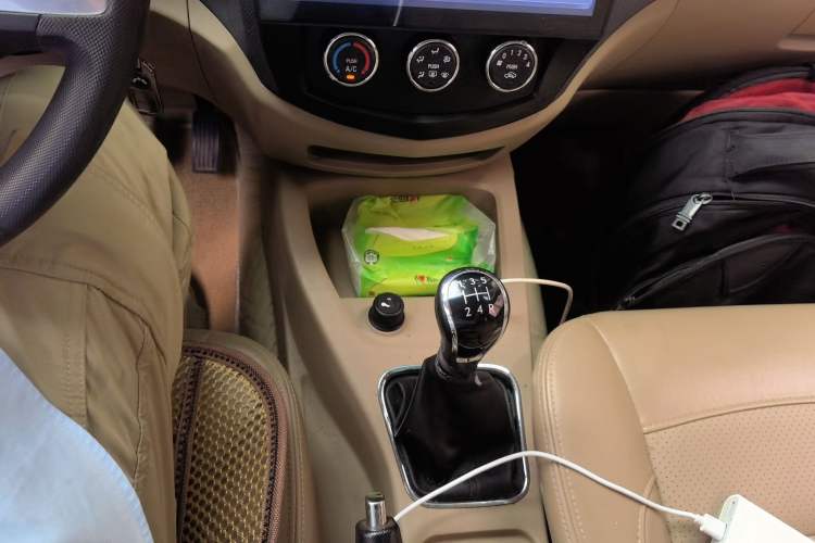 Used Wuling Hongguang 2014 1.5L S Comfort Model
