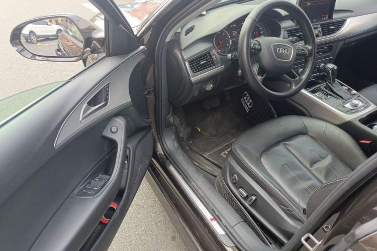 Used Audi A6L 2018 30th Anniversary Edition 35 TFSI Fashion Model
