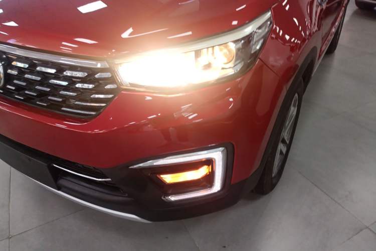 Used CHANGAN CS55 2018 1.5T Automatic Colorful Edition China V Standard Left Front Headlight