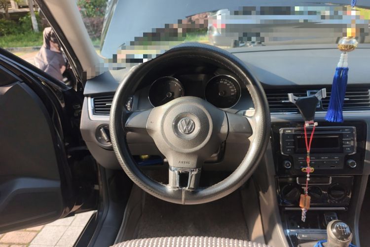 Used Volkswagen Bora 2014 1.6L Manual Fashion Edition Steering Wheel