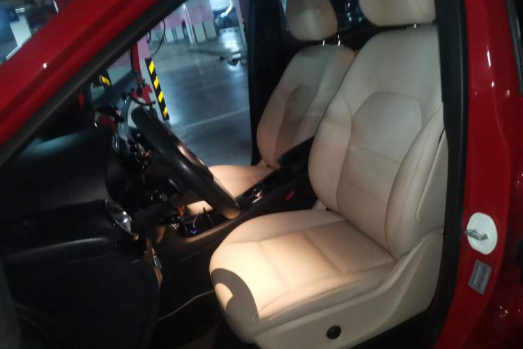 Used Mercedes-Benz B-Class 2012 B 180 Left Front Seat