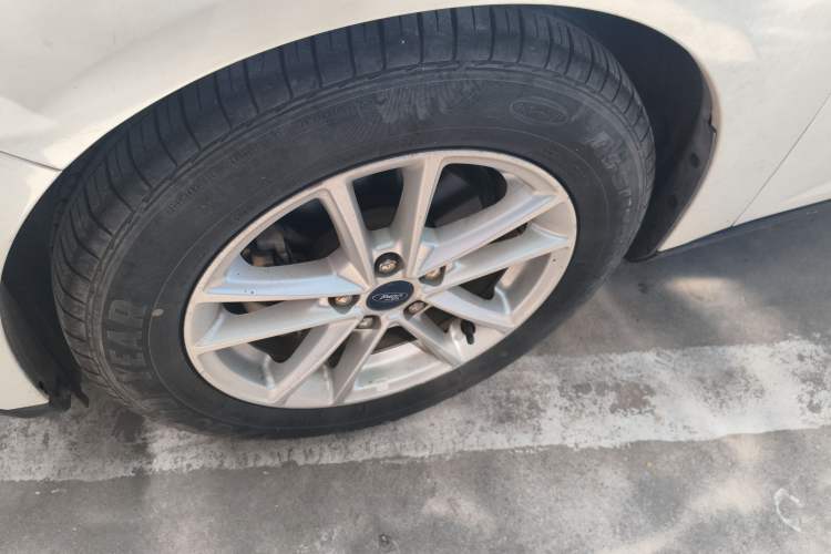 Used Ford Focus 2017 Sedan EcoBoost 180 Automatic Elite Model