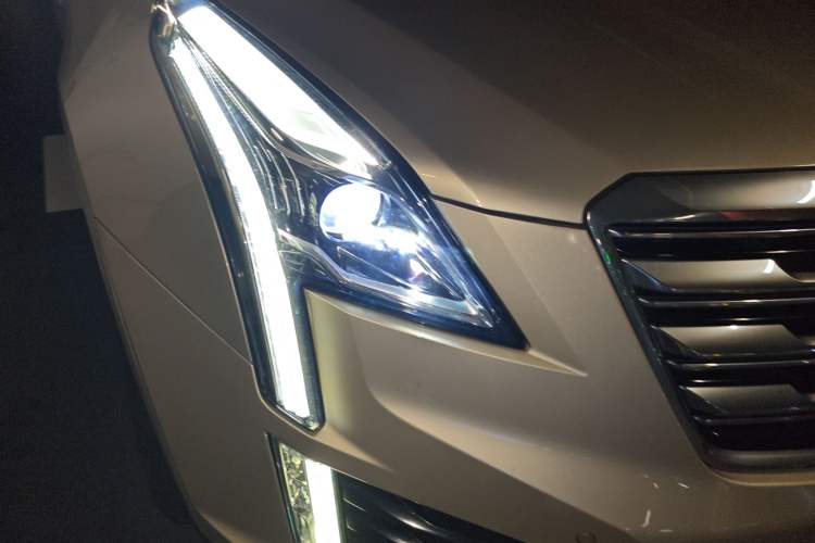 Used Cadillac XT5 2016 28T Four-Wheel Drive Tech Version
