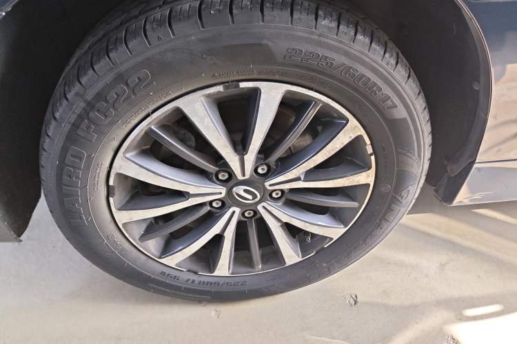Used GAC Trumpchi M8 2021 Revised Version Lingxiu Series 390T Luxury Edition Right Rear Wheel Hub