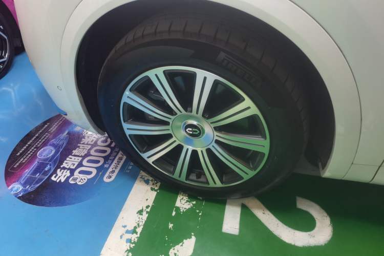 Used Hima AITO M8 2025 Extended-Range Max+ Version 53.4 kWh 6-Seater Edition
