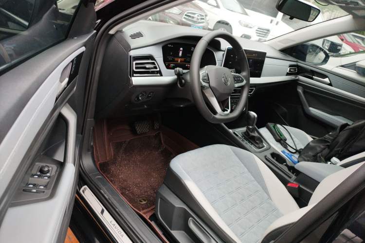 Used Volkswagen Lavida 2023 280TSI DSG Full-Comfort Edition Driver Seat