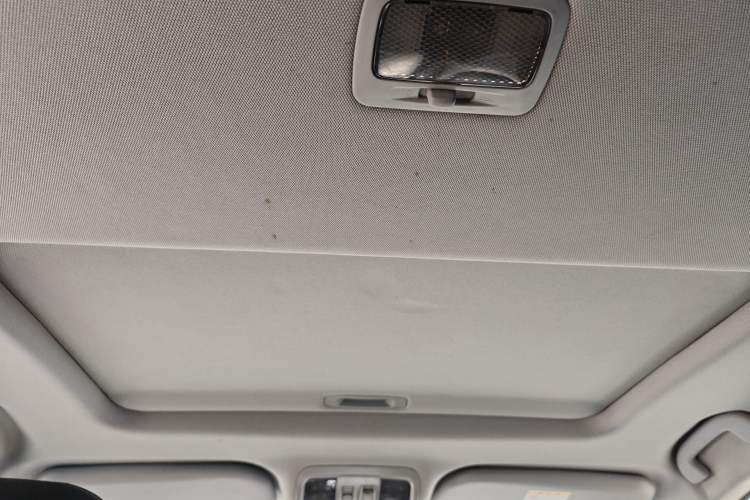 Used Luxgen U6 SUV 2015 1.8T Fashion Edition Headliner