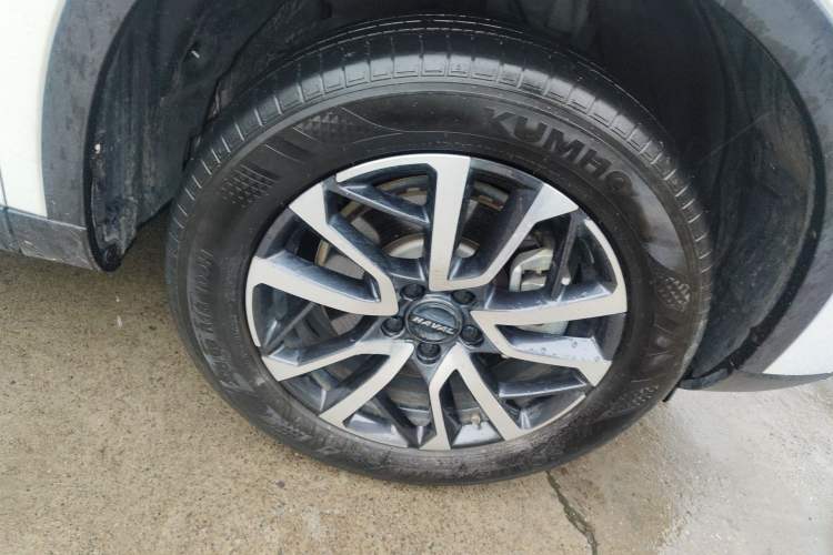 Used Haval H6 2022 3rd Generation 1.5T Automatic Two-Wheel Drive Max Right Front Wheel Hub