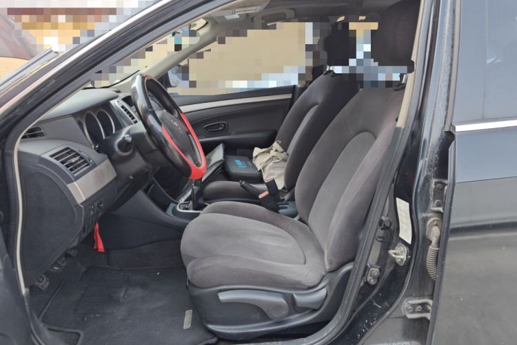 Used Nissan Sylphy 2019 Classic 1.6XE+ Manual SmartConnect Leading Edition Left Front Seat