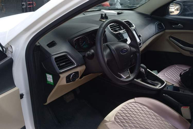 Used Ford Escort 2015 1.5L Automatic Comfort Edition Driver Seat