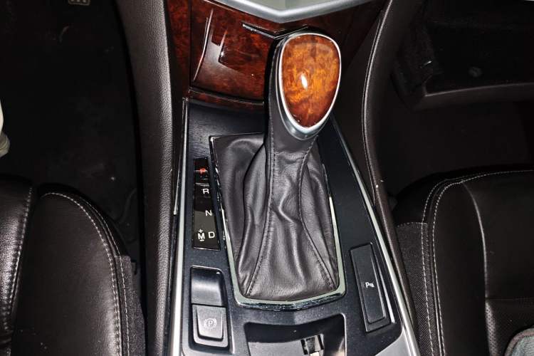 Used Cadillac SRX 2014 3.0L Elite Model Gear Lever