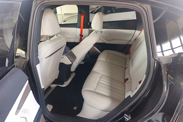 Used ONVO L60 2024 60 kWh Rear-Drive Version
