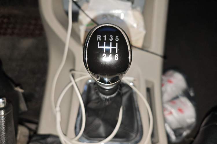 Used FORTHING Lingzhi 2018 M5L 2.0L 7-Seater Comfort Model
