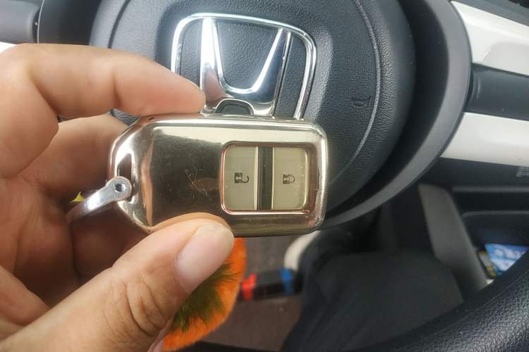 Used Honda LIFE 2021 1.5L CVT CRO-SS Fun Edition