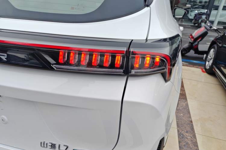 Used JETOUR Shanhai L7 2024 1.5T 120 km MAX 7-Seater Exterior 3