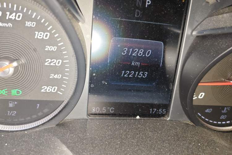 Used Mercedes-Benz GLC Coupe 2017 GLC 260 4MATIC Coupe SUV
