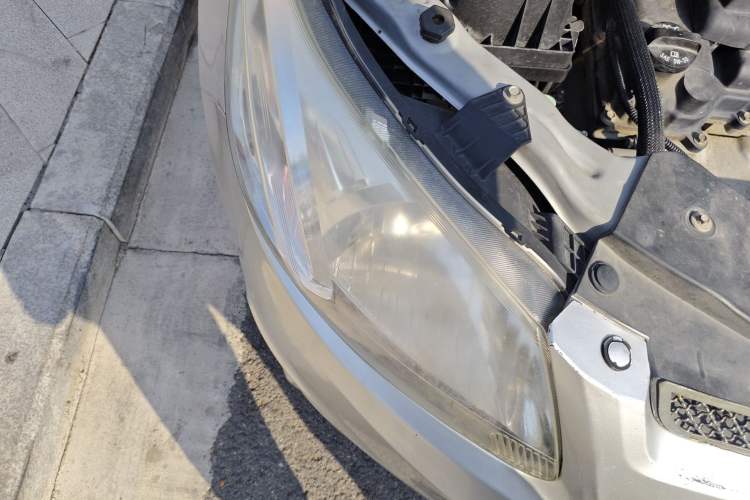 Used Chevrolet Sail 2011 Sedan 1.4L Manual Happiness Edition