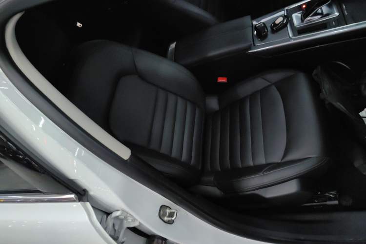 Used Citroen C6 2021 400THP Comfort Edition