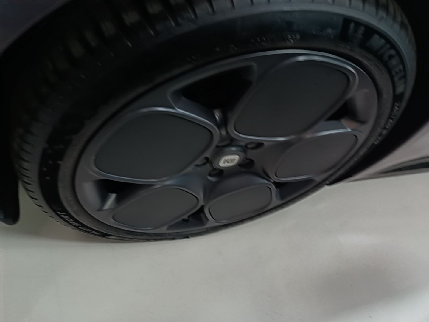 Xiaomi Auto SU7 2024 Four-Wheel Drive Ultra-Long Range Advanced Intelligent Driving Max Edition — снимка 10