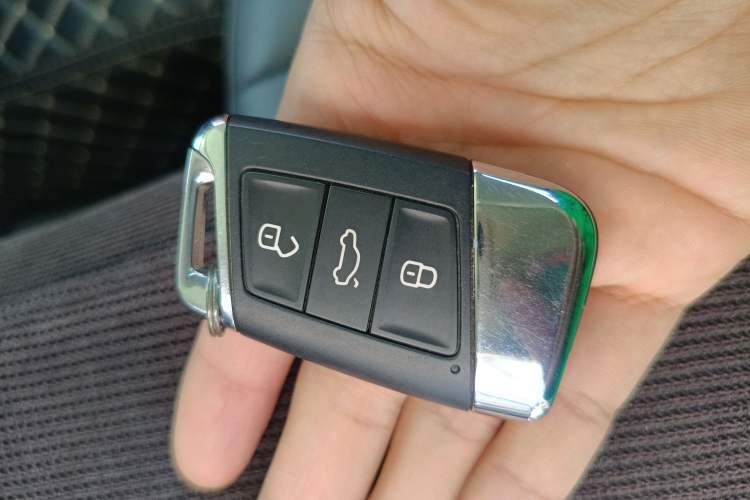 Used Volkswagen Passat 2020 330TSI Elite Edition China VI
