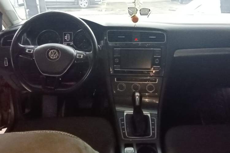 Used Volkswagen Golf 2018 1.6L Automatic Comfort Model
