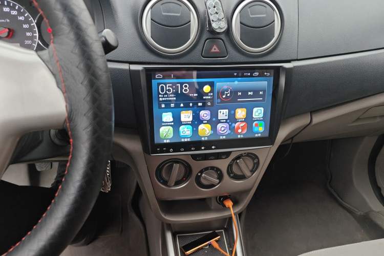 Used CHANGAN Alsvin V3 2012 1.3L Manual Comfort Version China IV Standard Audio And AC Panel