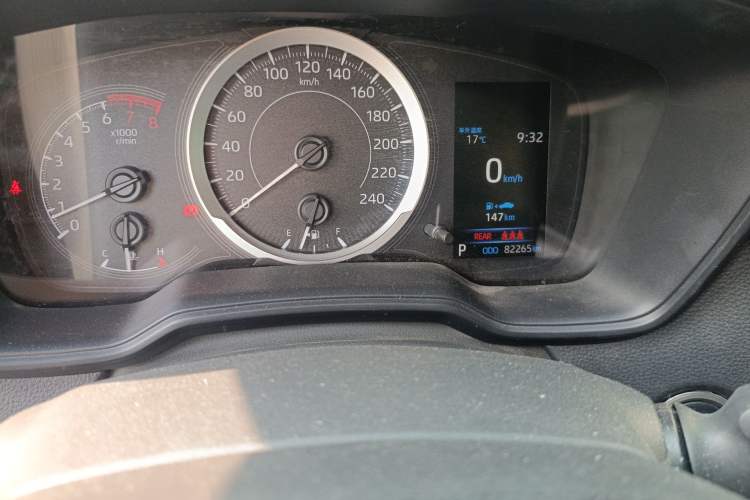 Used Toyota Levin 2019 185T CVT Luxury Edition China VI Standard Odometer Close Up