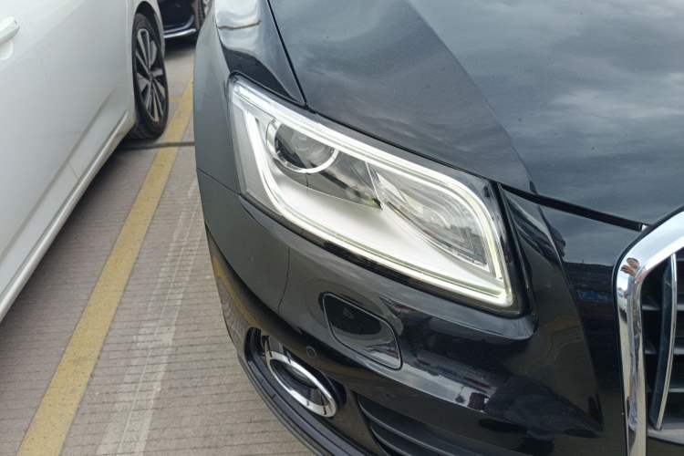 Used Audi Q5 2013 40 TFSI Technology Edition Right Front Headlight