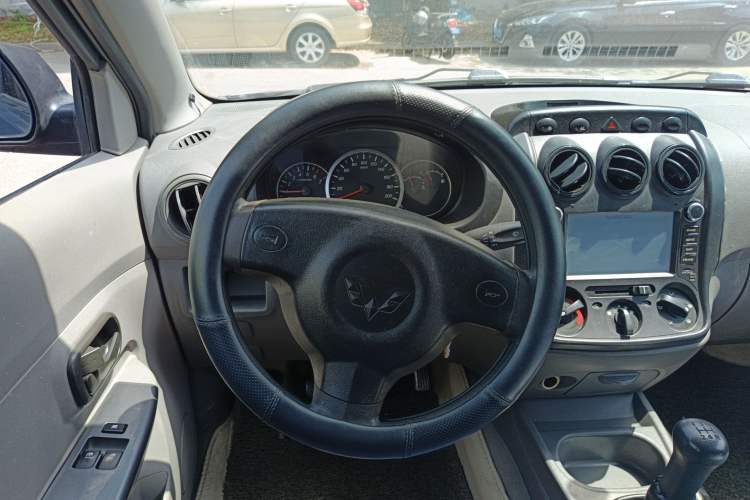 Used Wuling Hongguang 2010 1.2L Base Version China IV Standard Steering Wheel