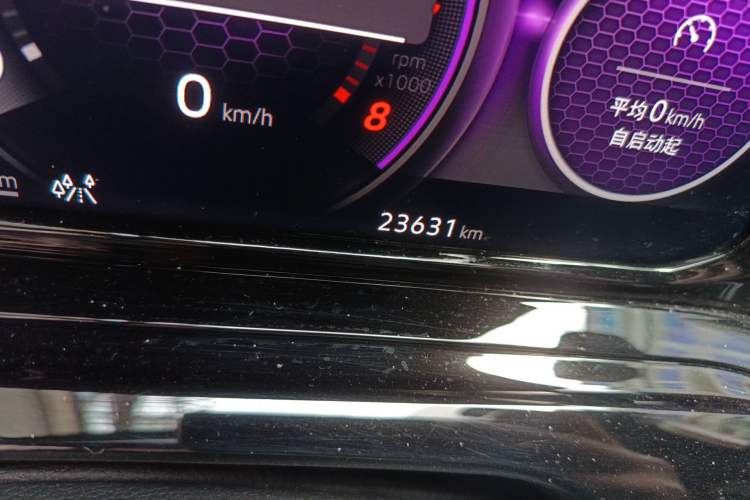 Used Volkswagen Golf 2023 Facelift 280TSI DSG R-Line Lite Odometer Close Up