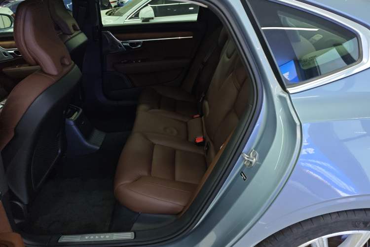 Used Volvo S90 New Energy 2019 T8 E-Drive Hybrid Intelligent Luxury Version China V Standard Left Rear Seat