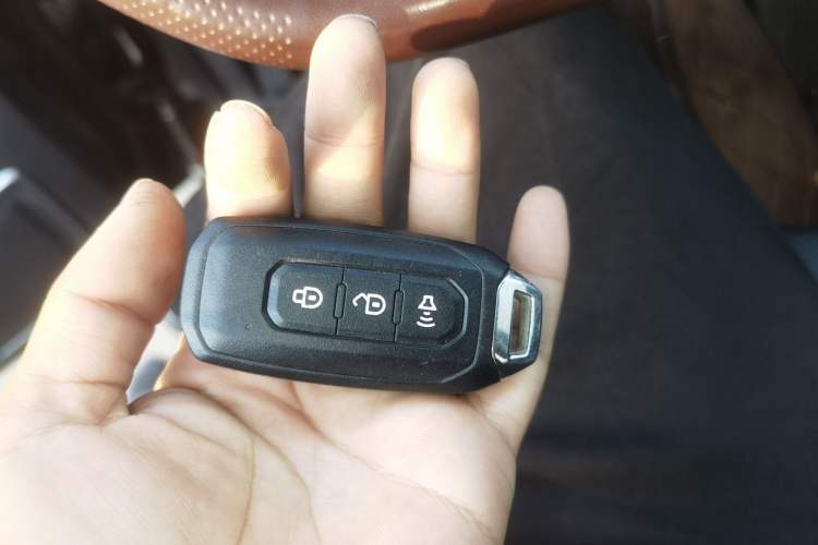 Used JMC Yuhu 7 2022 2.0T Manual Diesel Two-Wheel Drive Comfort Plus Long Wheelbase